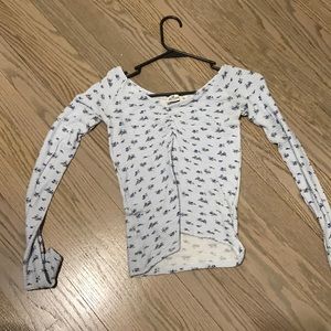 blue floral hollister top